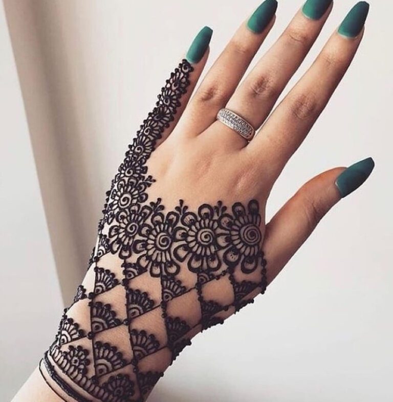 Simple Arabic mehndi design images photos 2023-24